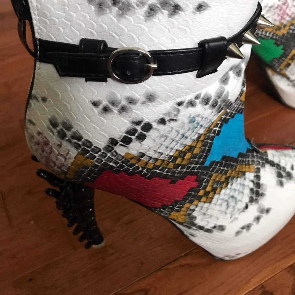 shoes - Picture 5 of 6